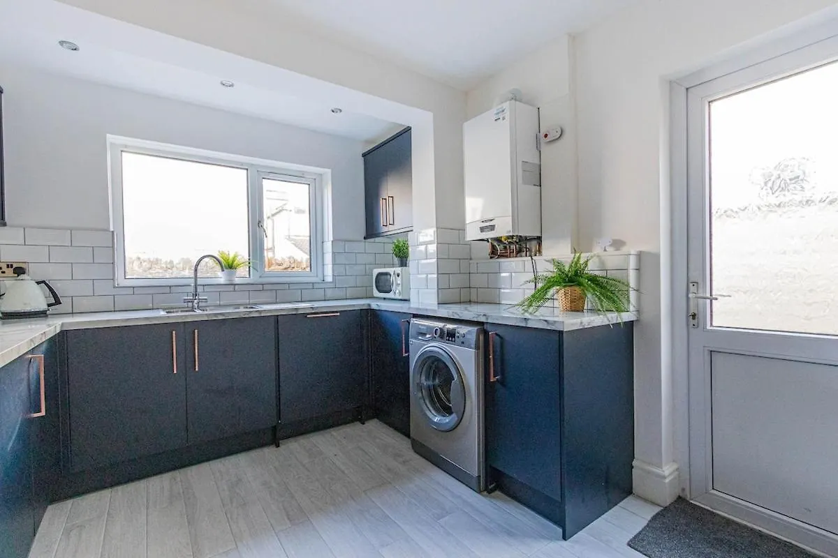 Hébergement de vacances The Luxury Home Free Parking 10 Min Walk To Cardiff Town Royaume-Uni