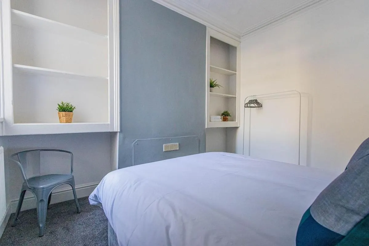 The Luxury Home Free Parking 10 Min Walk To Cardiff Town Hébergement de vacances