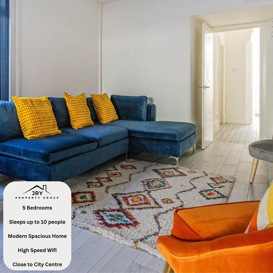 Contacts de The Luxury Home Free Parking 10 Min Walk To Cardiff Town